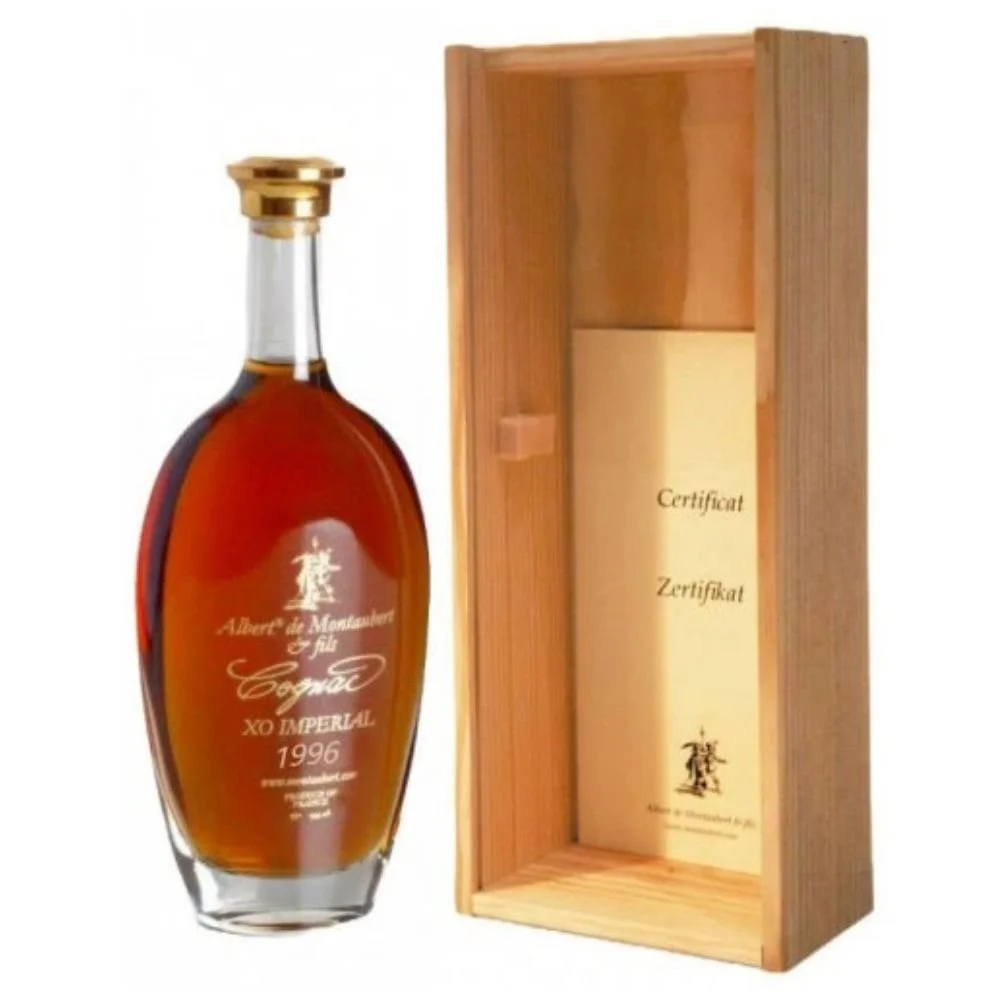 Albert de Montaubert XO 1996 0,7l 45% Dřevěný box
