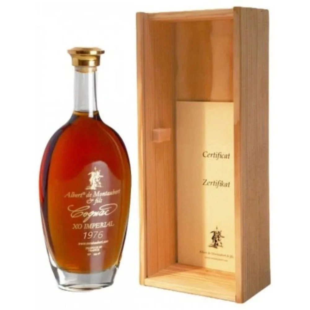 Albert de Montaubert XO 1976 0,7l 45% Dřevěný box