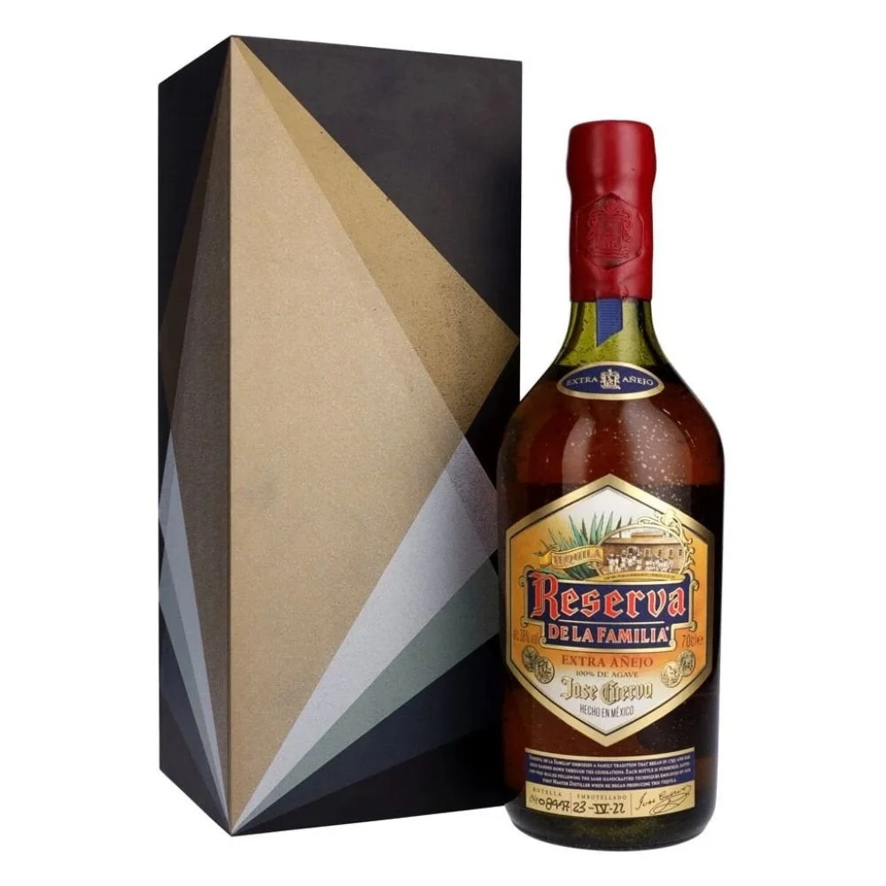 Jose Cuervo Reserva De La Familia Extra Aňejo 0,7l 38% GB